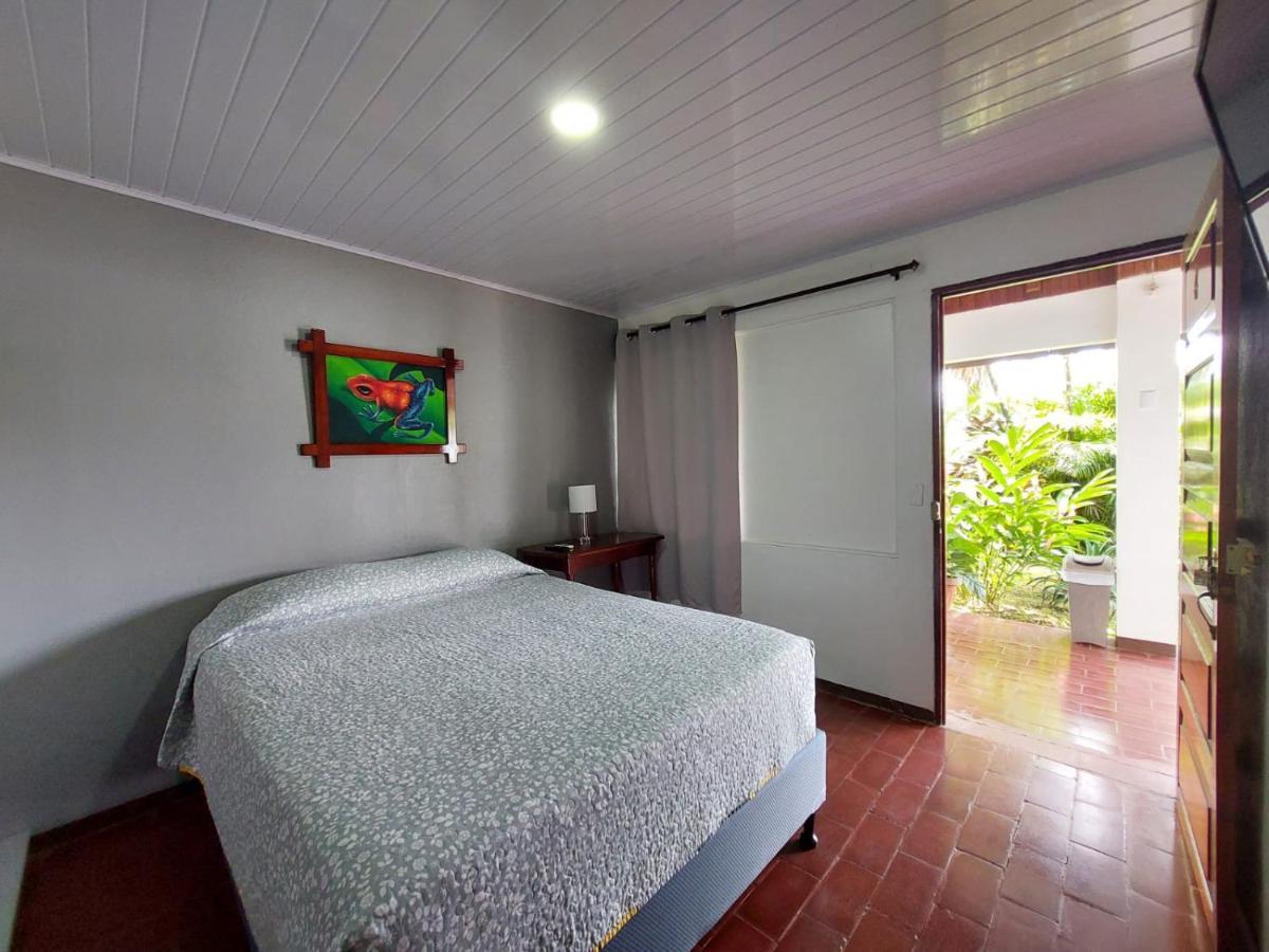 Hotel Pez Gallo Golfito Luaran gambar