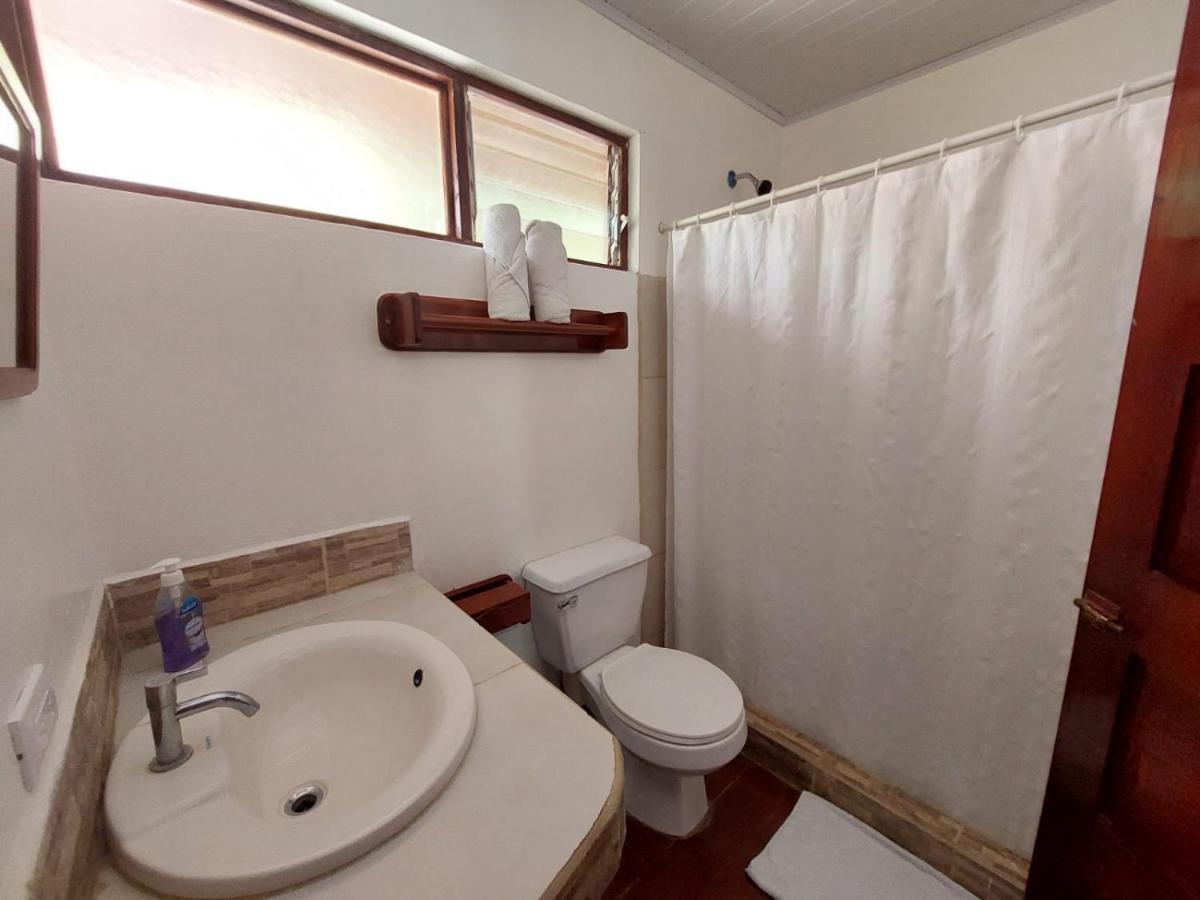Hotel Pez Gallo Golfito Luaran gambar