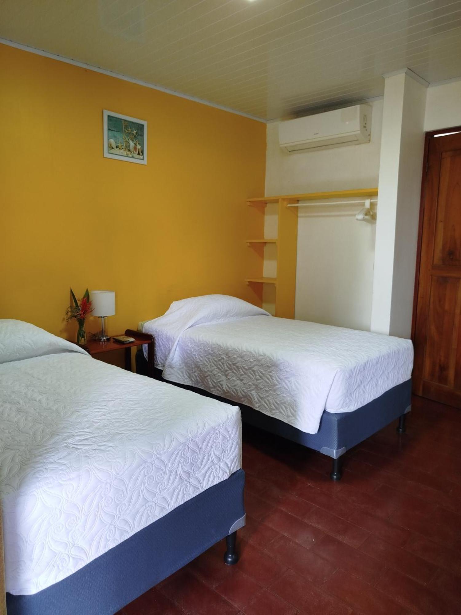 Hotel Pez Gallo Golfito Luaran gambar