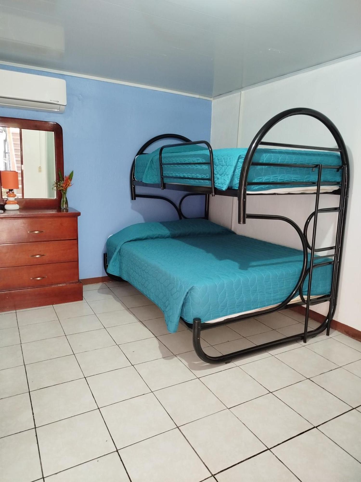 Hotel Pez Gallo Golfito Luaran gambar