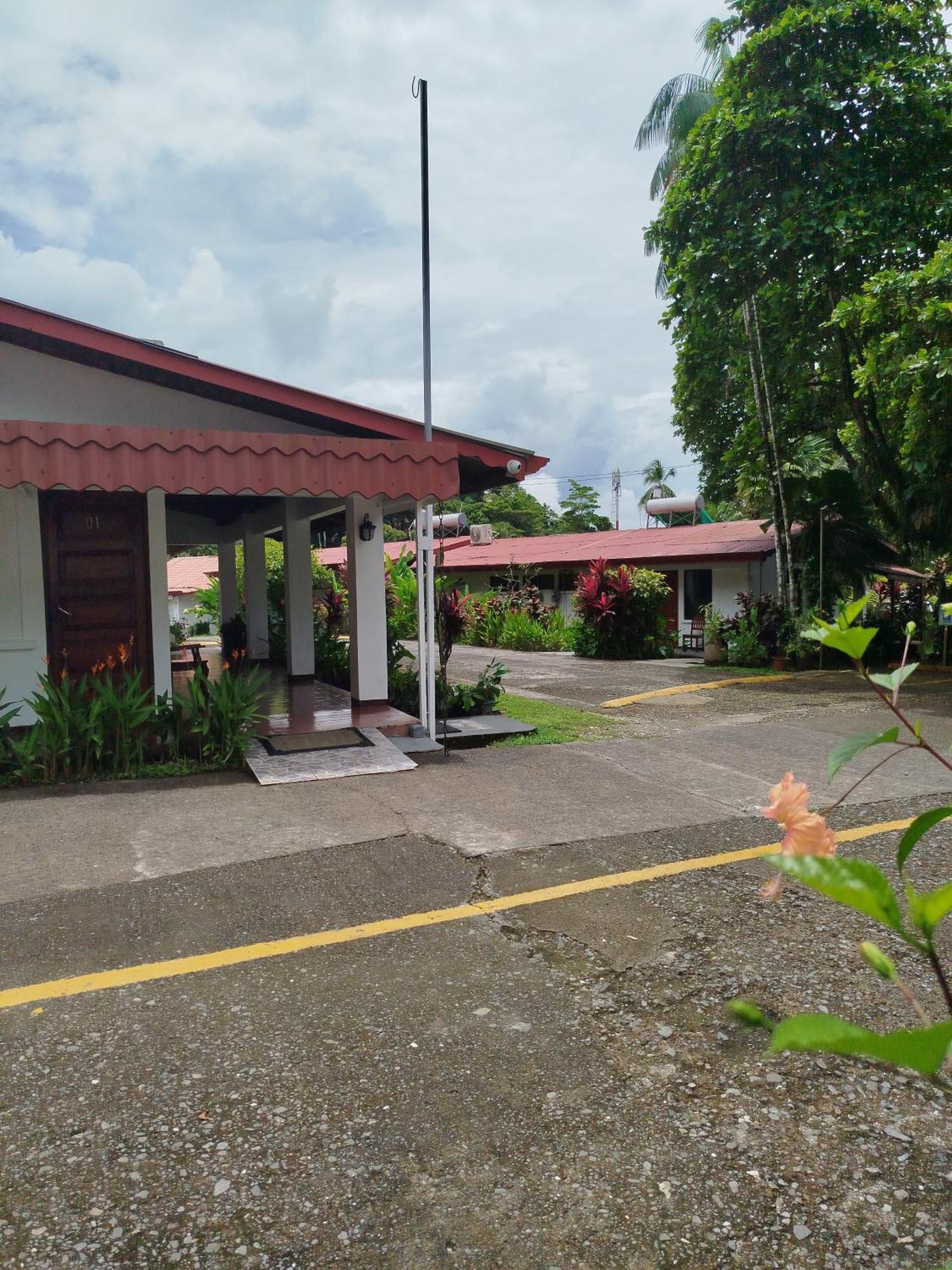 Hotel Pez Gallo Golfito Luaran gambar