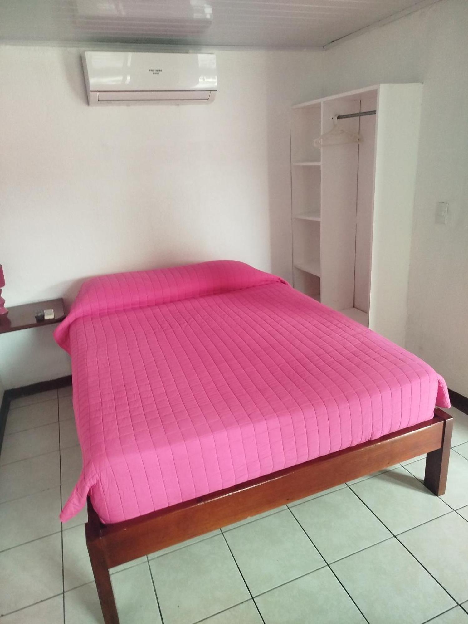 Hotel Pez Gallo Golfito Luaran gambar