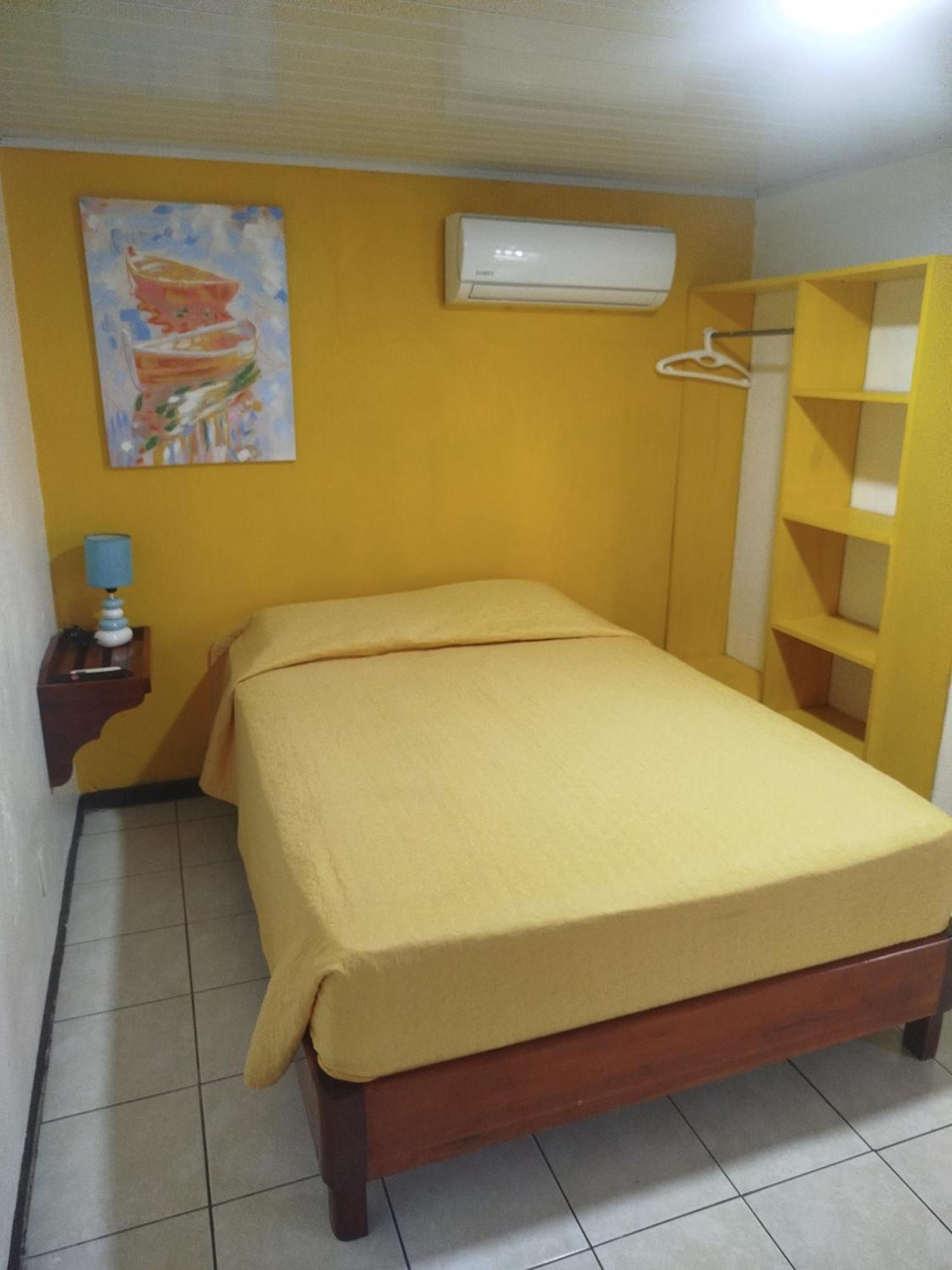 Hotel Pez Gallo Golfito Luaran gambar