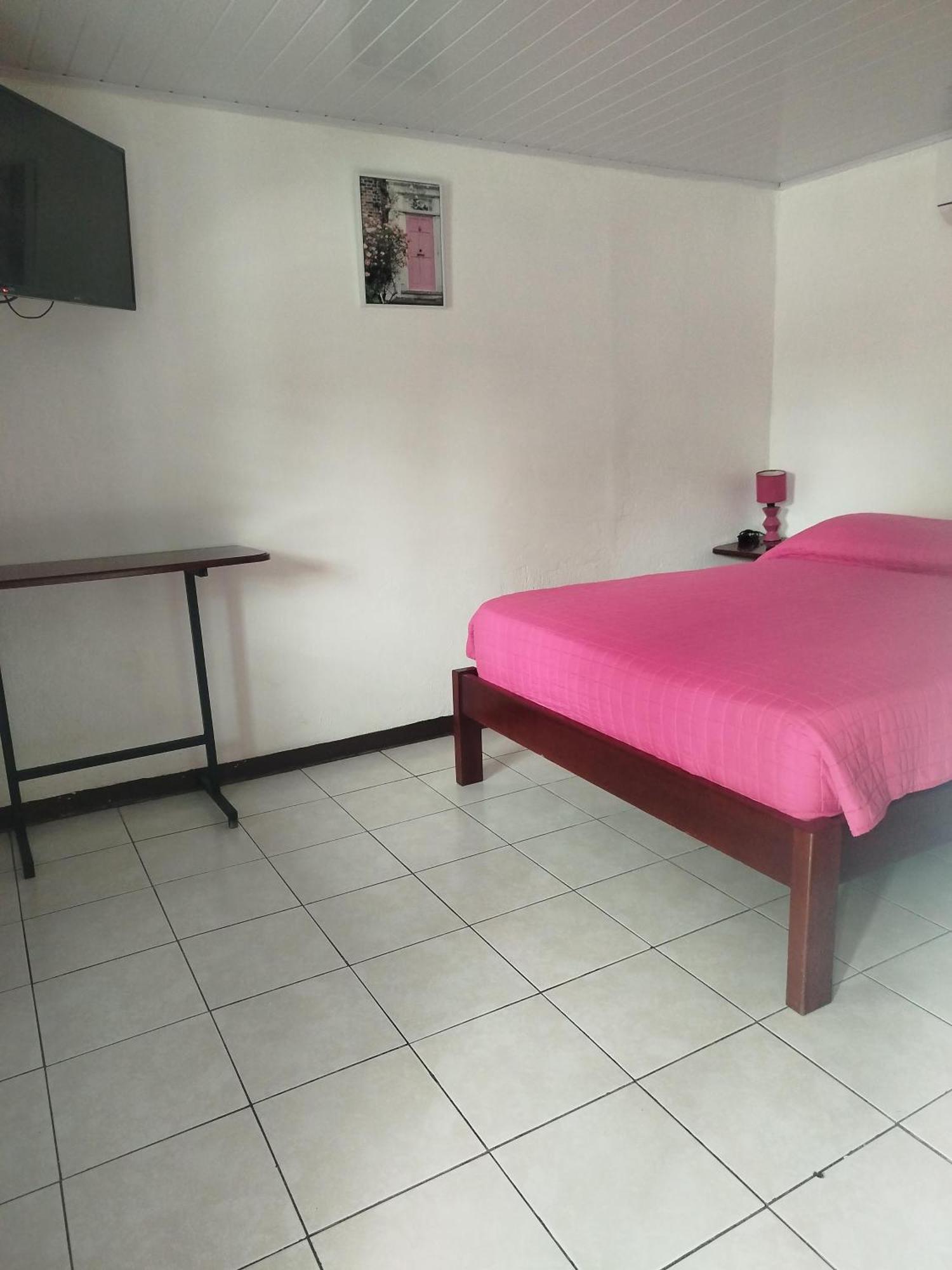 Hotel Pez Gallo Golfito Luaran gambar